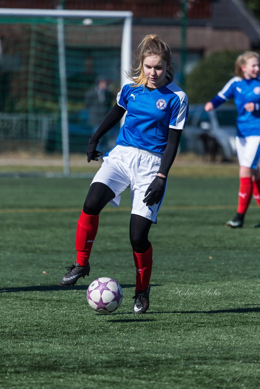 Bild 413 - B-Juniorinnen Halbfinale SVHU - Holstein Kiel : Ergebnis: 3:0